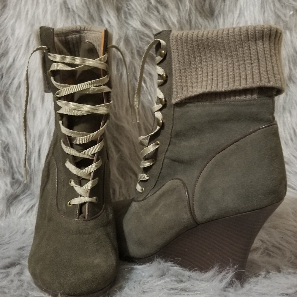 Wedge booties